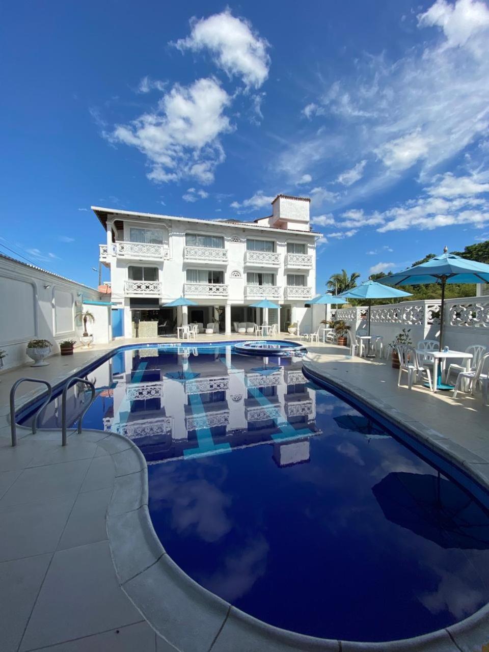 Juan De La Vega Hotel ลาเบกา ภายนอก รูปภาพ