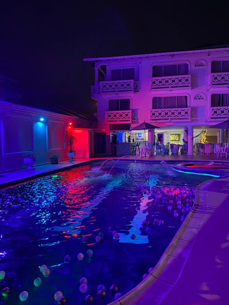 Juan De La Vega Hotel ลาเบกา ภายนอก รูปภาพ