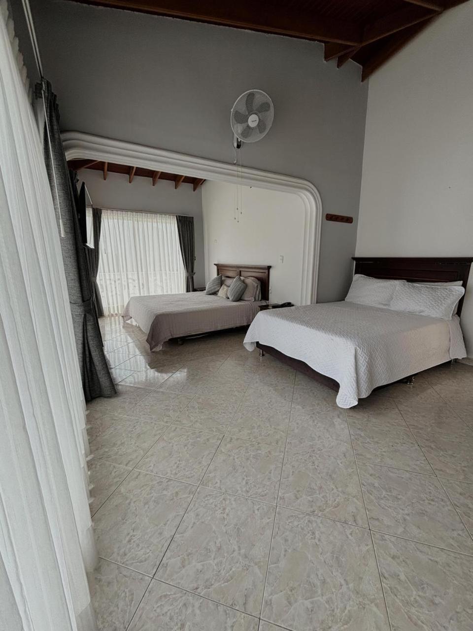Juan De La Vega Hotel ลาเบกา ห้อง รูปภาพ